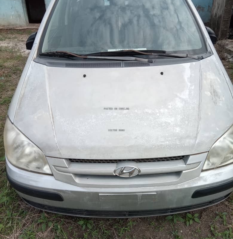 Foreign Used Hyundai Elantra Car 2005 Model image