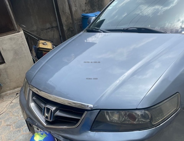 Nigerian Used Honda Accord 2004 for sale  in Lagos