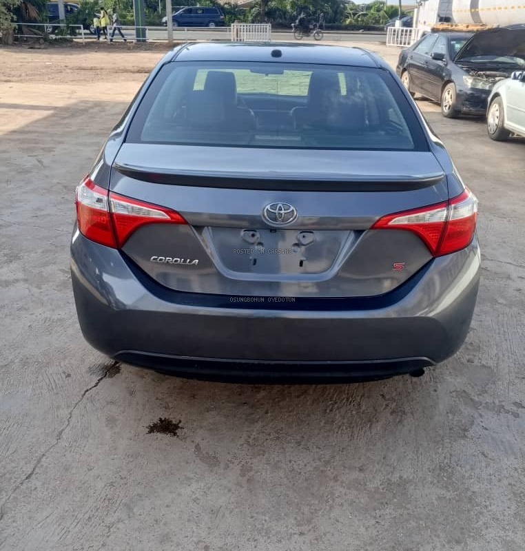 FOREIGN USED 2014 TOYOTA COROLLA SPORT image