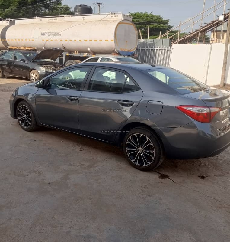 FOREIGN USED 2014 TOYOTA COROLLA SPORT image