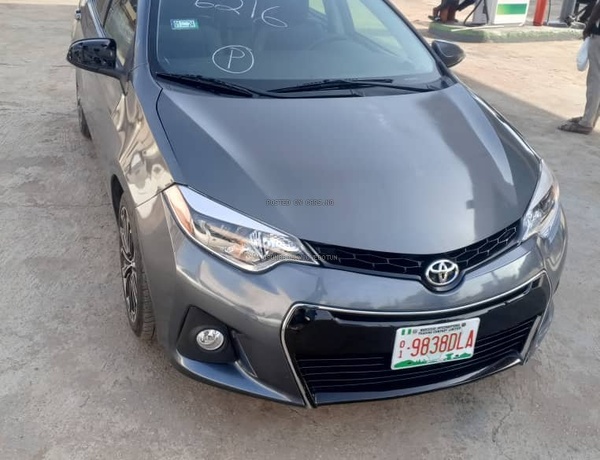 FOREIGN USED 2014 TOYOTA COROLLA SPORT
