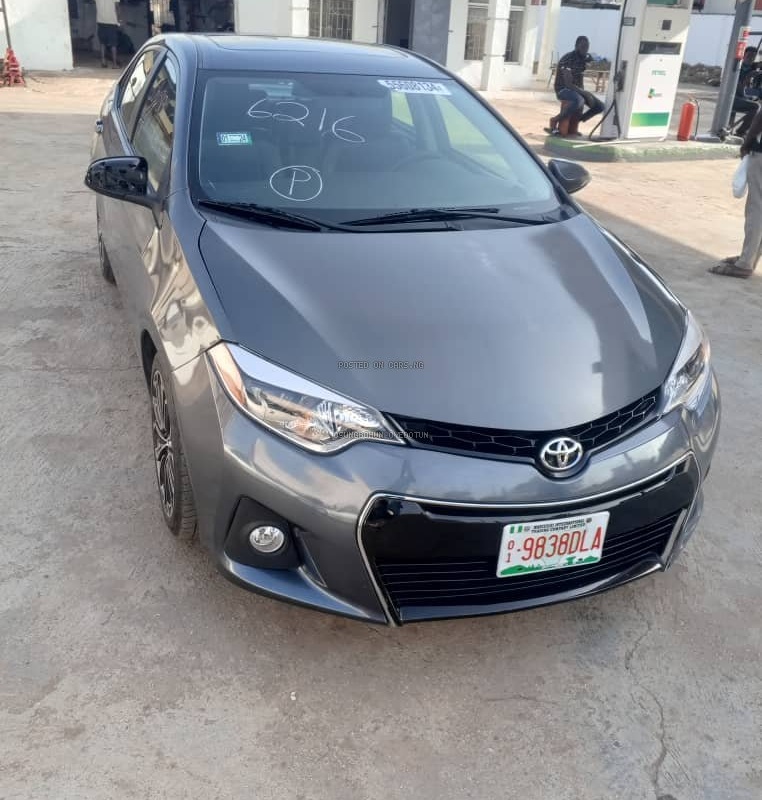 FOREIGN USED 2014 TOYOTA COROLLA SPORT image