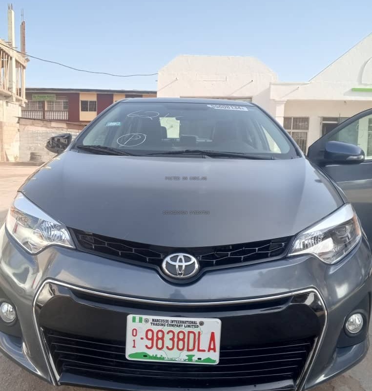 FOREIGN USED 2014 TOYOTA COROLLA SPORT image