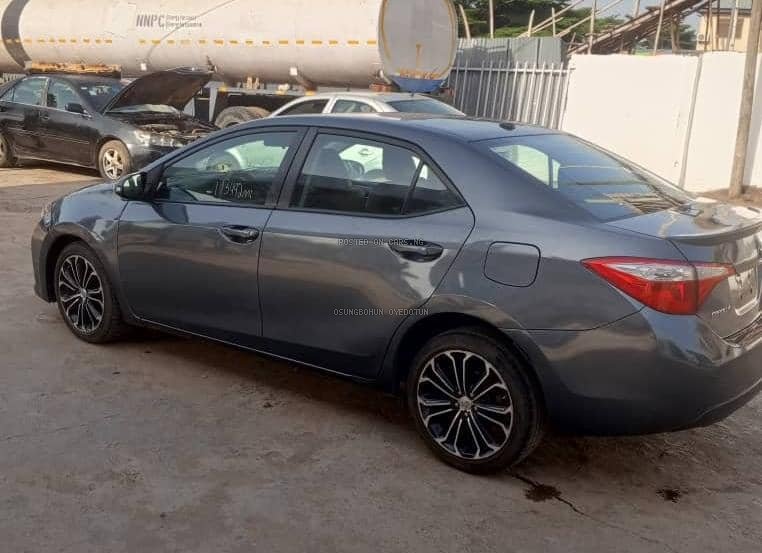 FOREIGN USED 2014 TOYOTA COROLLA SPORT image