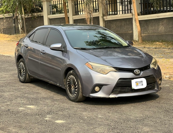 TOYOTA COROLLA LE ECO 2015 FOR SALE IN ABUJA