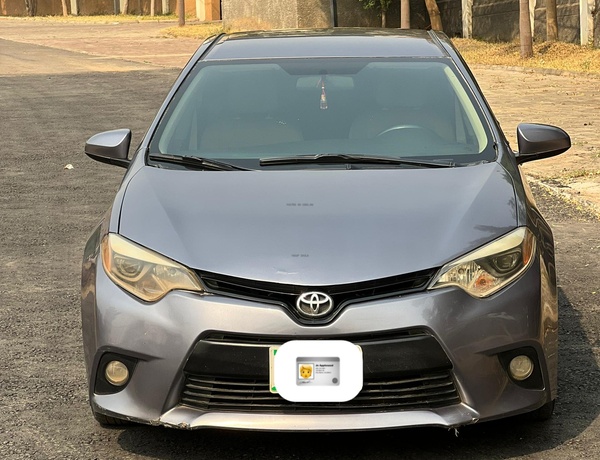 TOYOTA COROLLA LE ECO 2015 FOR SALE IN ABUJA