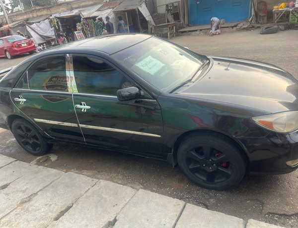 Toyota Camry 2004 for Sale In Lagos