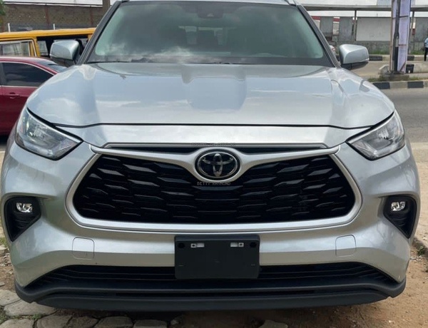 2023 Toyota Highlander Jeep XLE for Sale In Lagos