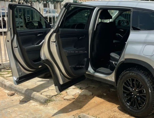 2023 Toyota Highlander Jeep XLE for Sale In Lagos