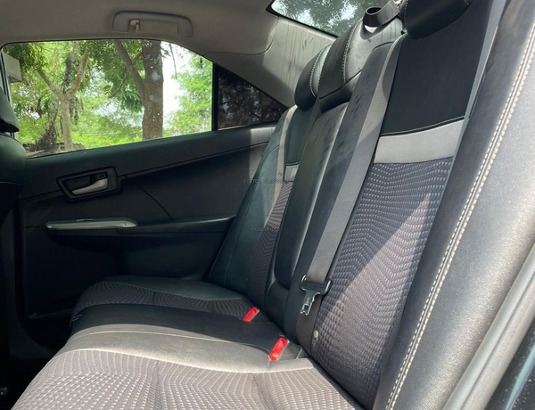 Toyota Camry SE for Sale In Mabuchi Abuja
