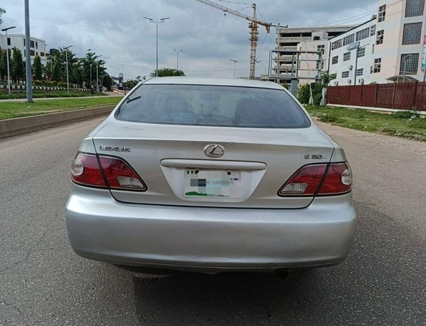 NIGERIAN USED 2004 LEXUS ES330 FOR SALE IN ABUJA