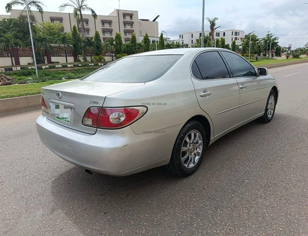NIGERIAN USED 2004 LEXUS ES330 FOR SALE IN ABUJA