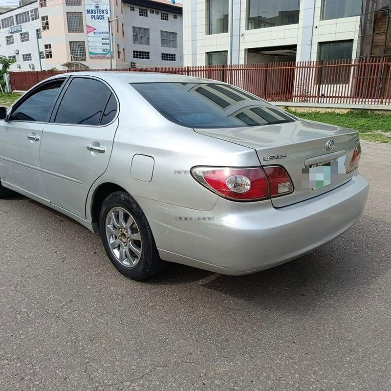 NIGERIAN USED 2004 LEXUS ES330 FOR SALE IN ABUJA image