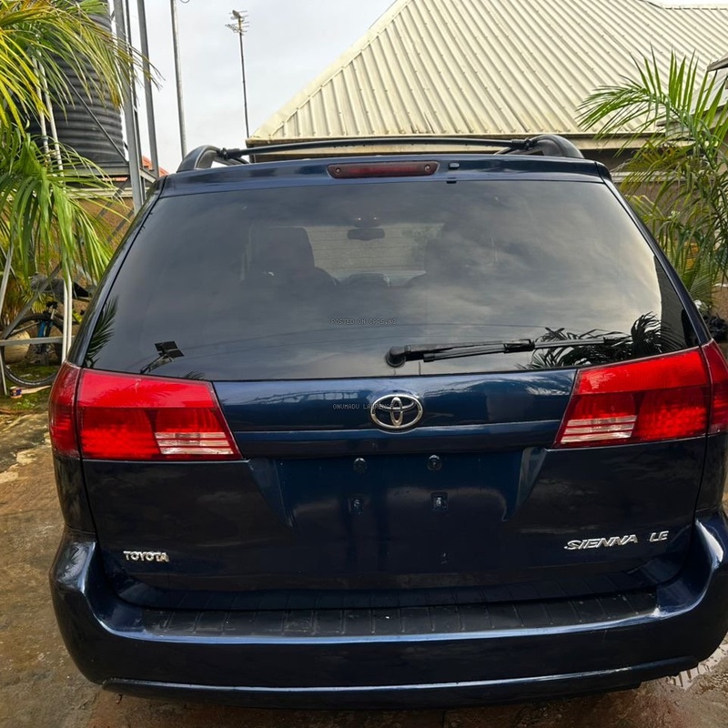 2005 TOYOTA SIENNA FOR SALE IN ABUJA image
