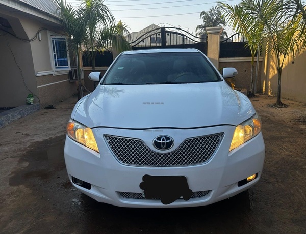 2008 TOYOTA CAMRY XLE IN ABUJA FOR SALE