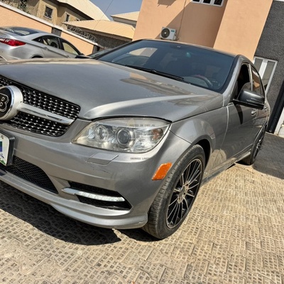 2009 MERCEDES BENZ C300 FOR SALE IN ABUJA