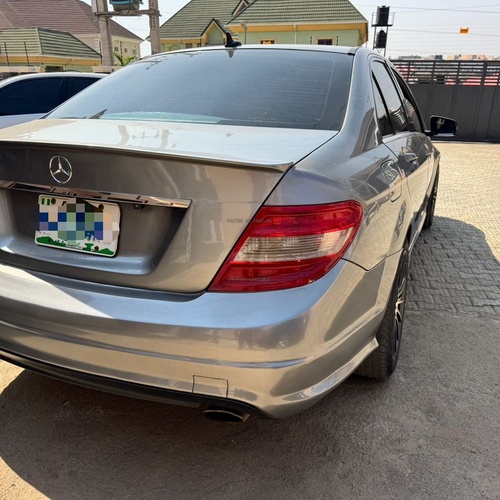 2009 MERCEDES BENZ C300 FOR SALE IN ABUJA