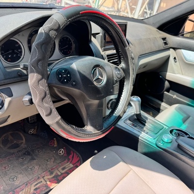 2009 MERCEDES BENZ C300 FOR SALE IN ABUJA