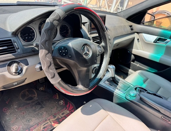 2009 MERCEDES BENZ C300 FOR SALE IN ABUJA