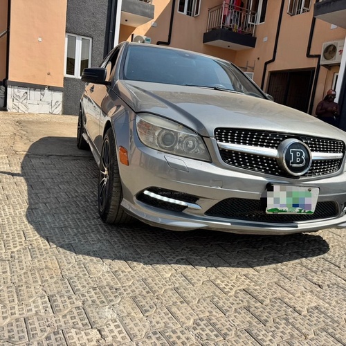 2009 MERCEDES BENZ C300 FOR SALE IN ABUJA