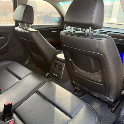 2009 BMW E90 3 series FOR SALE IN ABUJA