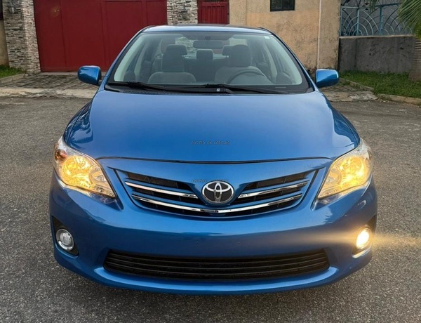 FOREIGN USED 2010 TOYOTA COROLLA LE IN ABUJA
