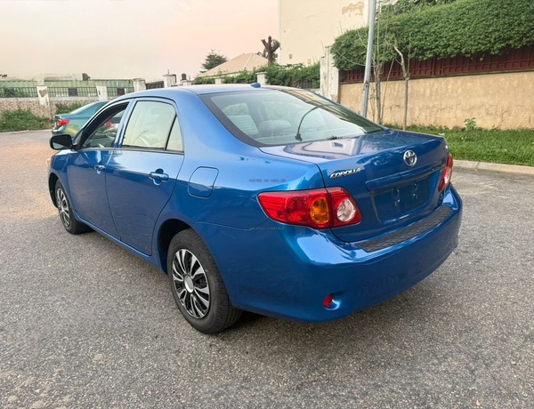 FOREIGN USED 2010 TOYOTA COROLLA LE IN ABUJA