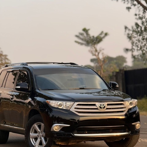 2010 TOYOTA HIGHLANDER FOR SALE IN ABUJA