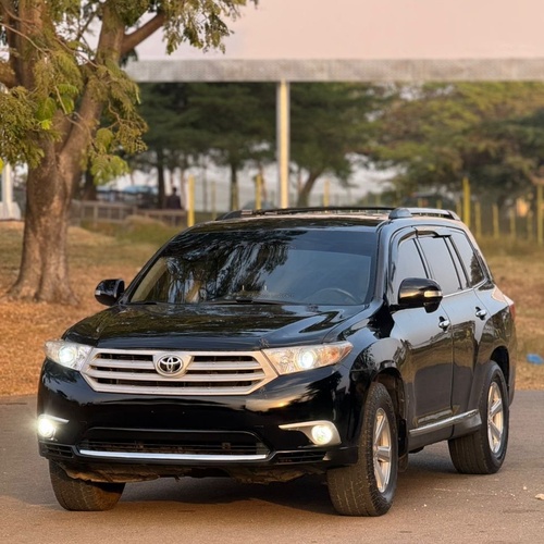 2010 TOYOTA HIGHLANDER FOR SALE IN ABUJA