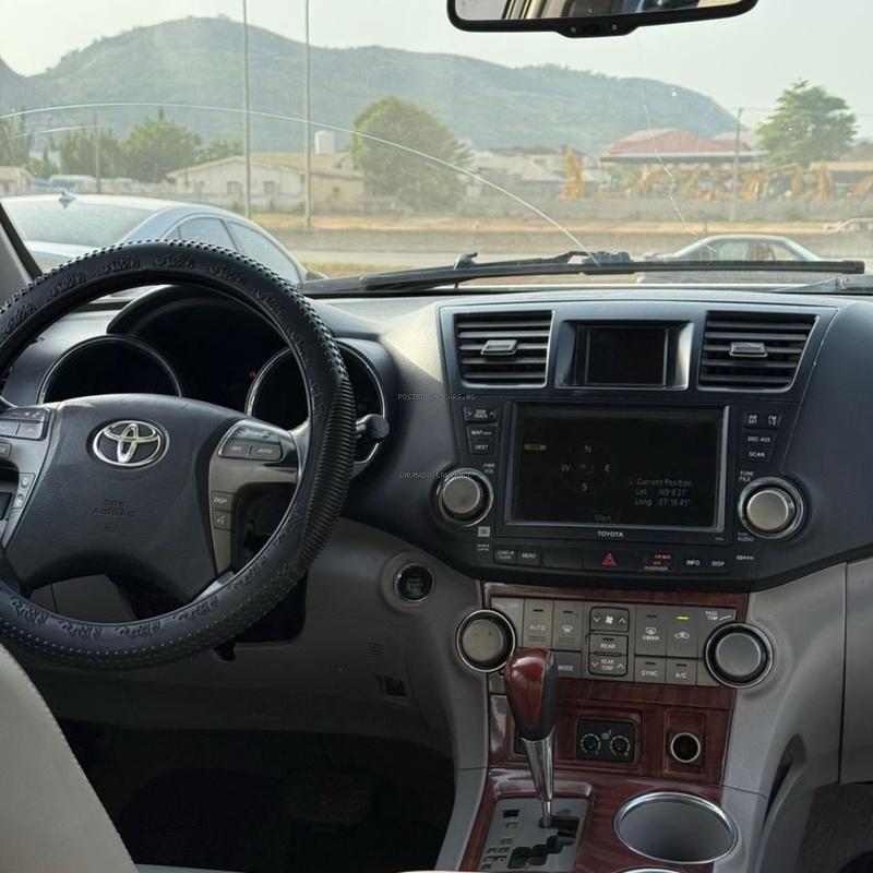 2010 TOYOTA HIGHLANDER LIMITED EDITION FOR SALE IN ABUJA image