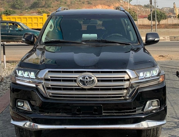 2010 TOYOTA LANDCRUISER V6 FOR SALE IN ABUJA