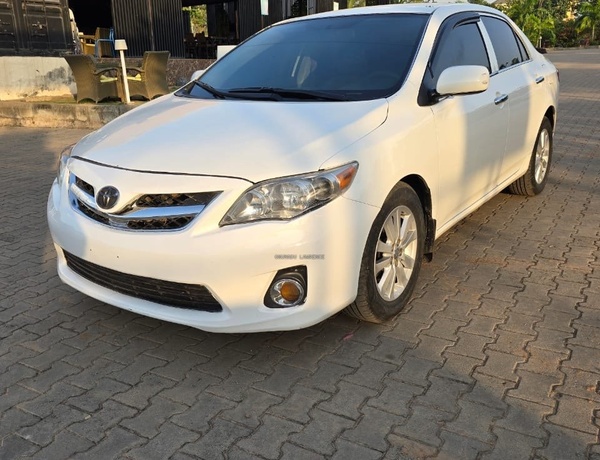 2010 TOYOTA COROLLA  FOR SALE IN ABUJA
