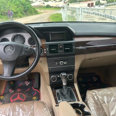2011  MERCEDES BENZ GLK350 FOR SALE IN ABUJA