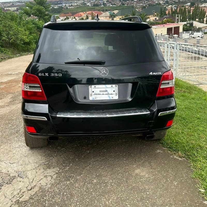 2011  MERCEDES BENZ GLK350 FOR SALE IN ABUJA image