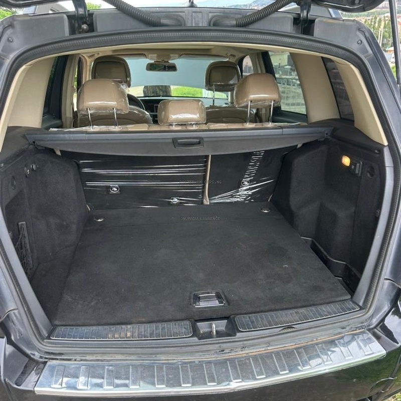 2011  MERCEDES BENZ GLK350 FOR SALE IN ABUJA image