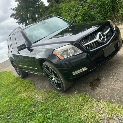 2011  MERCEDES BENZ GLK350 FOR SALE IN ABUJA