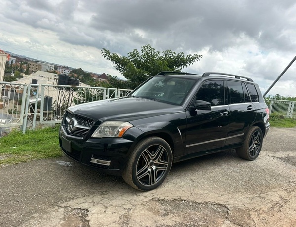 2011  MERCEDES BENZ GLK350 FOR SALE IN ABUJA