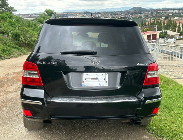 2011  MERCEDES BENZ GLK350 FOR SALE IN ABUJA