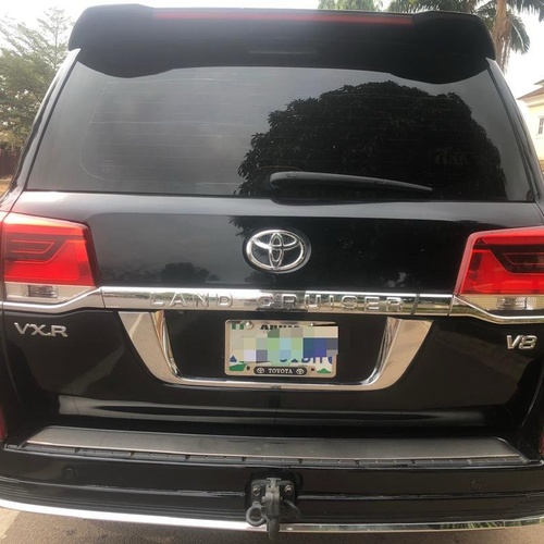 2011 TOYOTA LANDCRUISER UPGRADED TO 2020 MODEL FOR SALE IN ABUJA