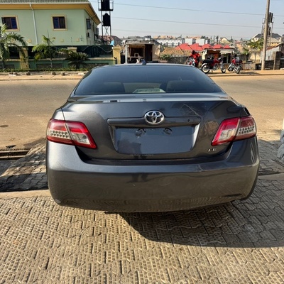 2011 TOYOTA CAMRY FOR SALE IN ABUJA