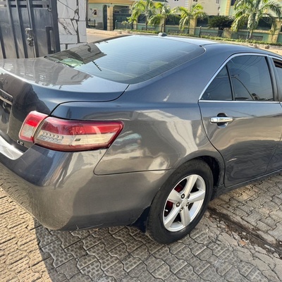 2011 TOYOTA CAMRY FOR SALE IN ABUJA