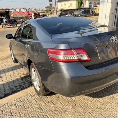 2011 TOYOTA CAMRY FOR SALE IN ABUJA