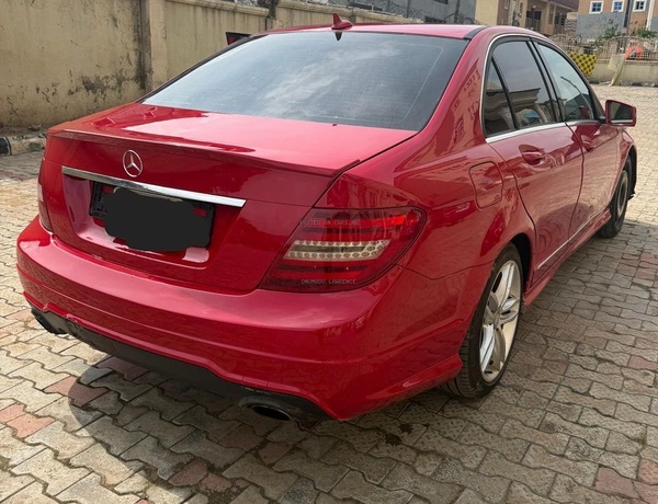 2012 MERCERDES BENZ C300 FOR SALE  IN ABUJA
