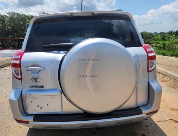 2012 RAV4 FOR SALE IN ABUJA
