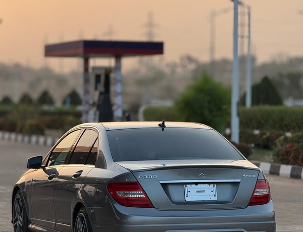 2013 MERCEDES BENZ C300 IN ABUJA FOR SALE