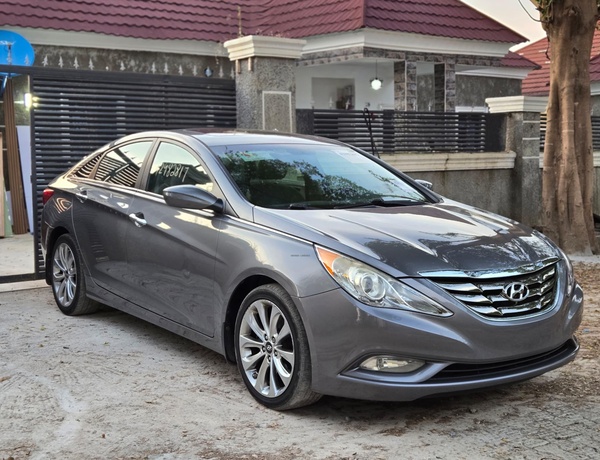 2013 HYUNDAI SONATA SPORT EDITION IN ABUJA