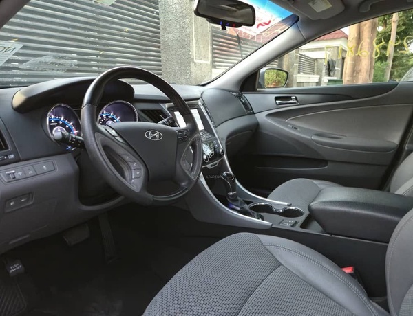 2013 HYUNDAI SONATA SPORT EDITION IN ABUJA