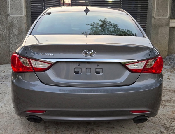2013 HYUNDAI SONATA SPORT EDITION IN ABUJA