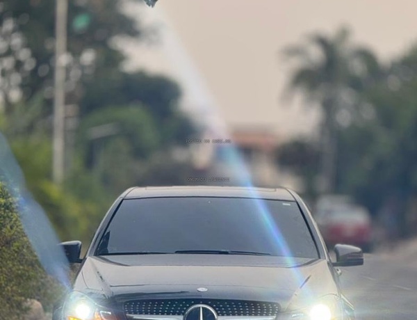2013 MERCEDES-BENZ C300 FOR SALE IN ABUJA