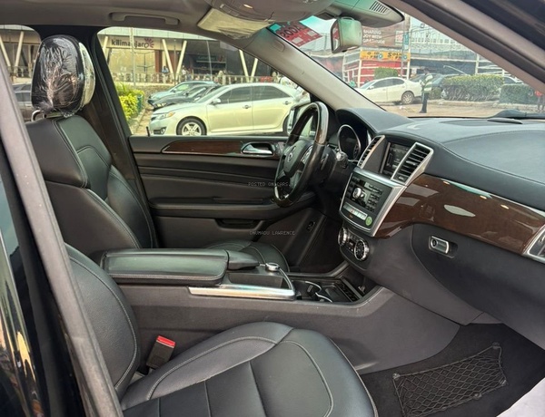 2013 Mercedes Benz ML350 for Sale in Enugu